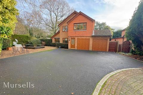 4 bedroom detached house for sale, Laburnum Close, Wareham BH20