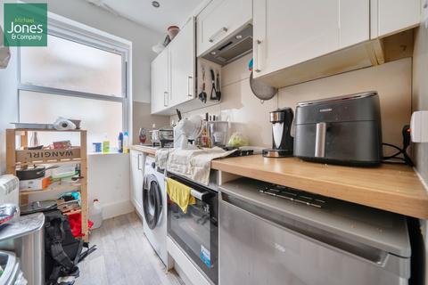 Studio to rent, Rowlands Road, Worthing, West Sussex, BN11