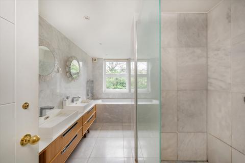 3 bedroom flat for sale, Gloucester Avenue, London, NW1