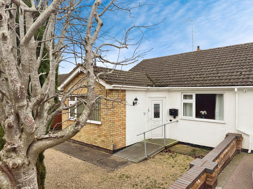3 bed semi-detached bungalow for sale Almond Way,
