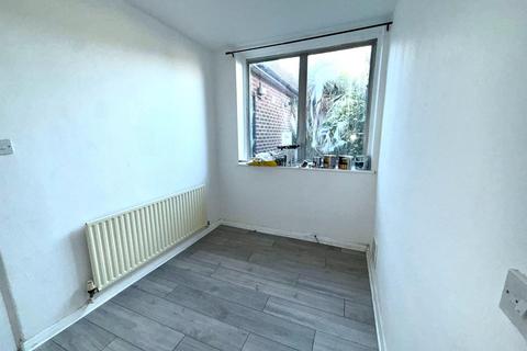 2 bedroom house to rent, 138 Coldharbour Lane, Hayes