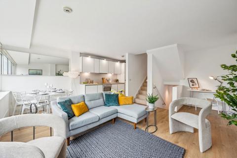 2 bedroom flat to rent, George Beard Road, London SE8