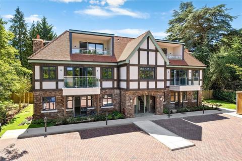 2 bedroom flat to rent, Holly Bank Road, Woking GU22
