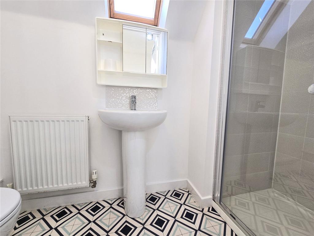 2nd Floor Bathroom