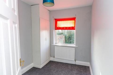 3 bedroom end of terrace house to rent, Chestnut Avenue, WITHERNSEA