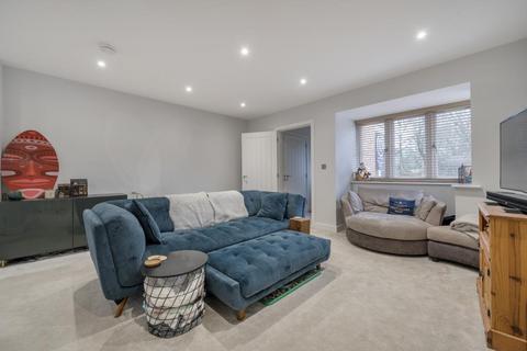 undefined, Headley,  Thatcham,  RG19