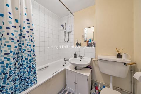2 bedroom house to rent, Ann Moss Way, Surrey Quays, London, SE16