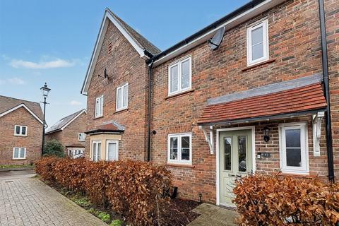 2 bedroom terraced house for sale, Bonnet Lane, Burgess Hill