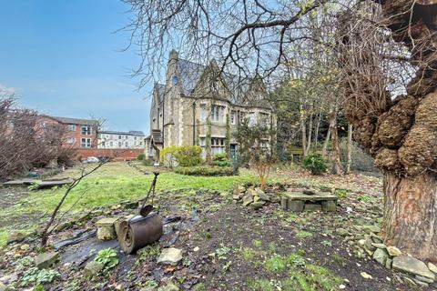 undefined, Carlisle House, Oxford Road, Reading, Berkshire, RG1 7NG