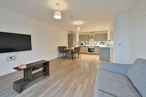 2 bedroom flat to rent, Watford WD18, Watford, WD18