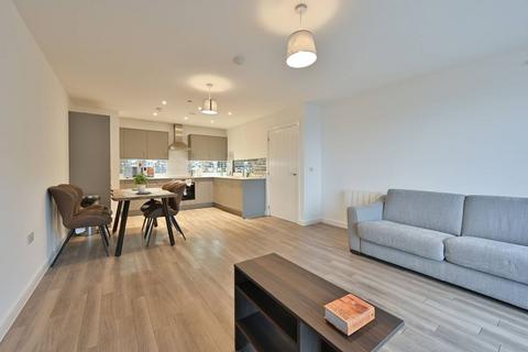 2 bedroom flat to rent, Watford WD18, Watford, WD18