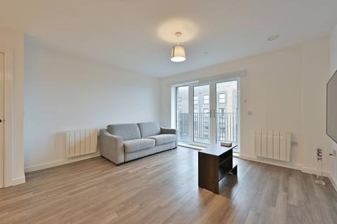2 bedroom flat to rent, Watford WD18, Watford, WD18