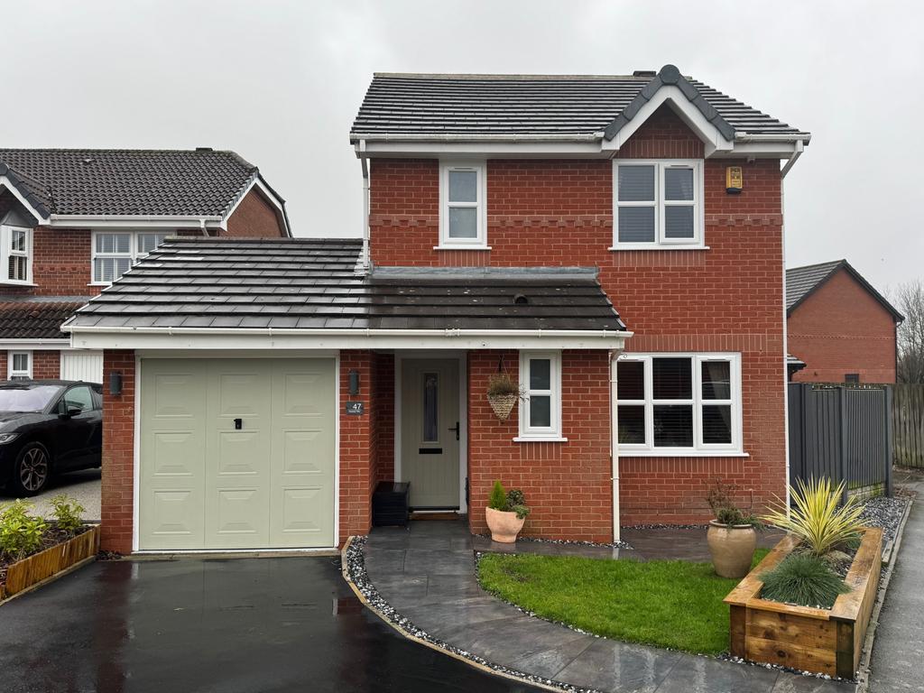 3 bed detached house for sale Glossop Way, Hindle