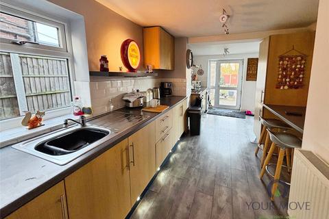 3 bedroom semi-detached house to rent, Westwick Street, Derbyshire DE7