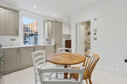 2 bedroom flat for sale, Pratt Street, Camden, NW1