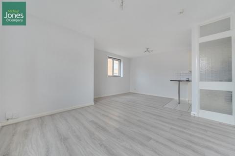 undefined, Hampton Court, Brighton Road, Worthing, West Sussex, BN11