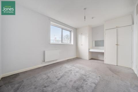 undefined, Hampton Court, Brighton Road, Worthing, West Sussex, BN11