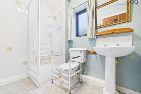 1 bedroom flat for sale, Wheatfield Court | Central, practical and well connected