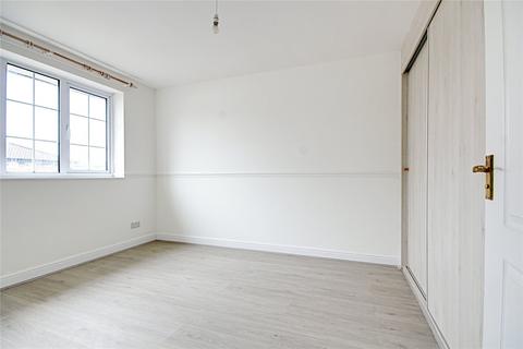 2 bedroom bungalow to rent, Elderbek Close, Cheshunt, Waltham Cross, Hertfordshire, EN7