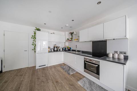 2 bedroom flat for sale, WESTMORELAND ROAD, NW9 9DR, Edgware, LONDON, NW9