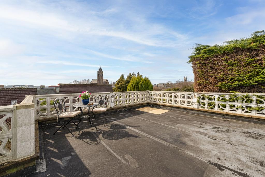 Sun Terrace