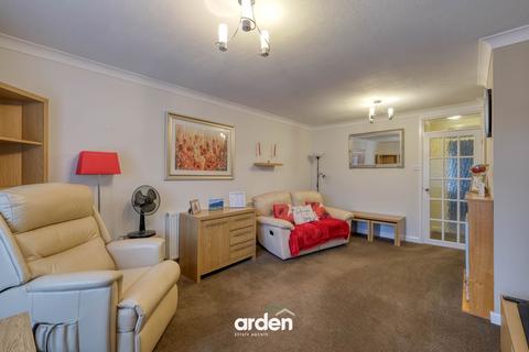 2 bedroom detached bungalow for sale, Snowshill Close, Redditch, B98