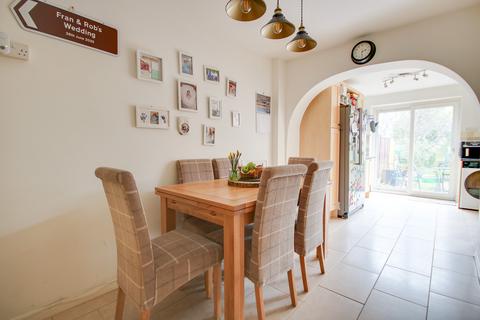 3 bedroom terraced house for sale, BITTERNE! EXTENDED! LARGE GARDEN WITH REAR ACCESS!