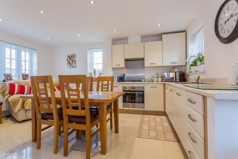 3 bedroom detached house to rent, Cygnus Way, Brackley, NN13