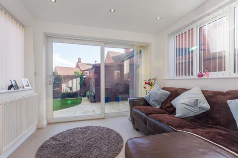3 bedroom detached house to rent, Cygnus Way, Brackley, NN13