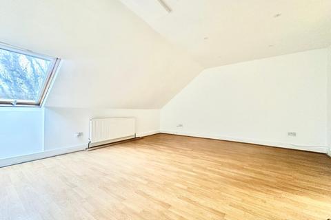 2 bedroom flat to rent, Rosendale Road, London SE24