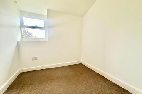 2 bedroom flat to rent, Rosendale Road, London SE24