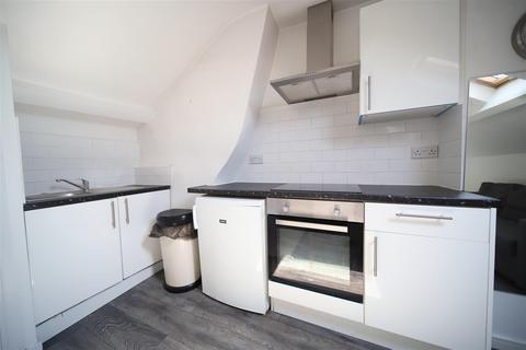 1 bedroom flat to rent, Seven Sisters Road, London