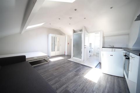 1 bedroom flat to rent, Seven Sisters Road, London