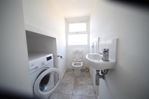 1 bedroom flat to rent, Seven Sisters Road, London