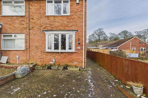 2 bedroom end of terrace house for sale, Greenways Walk, Bridlington