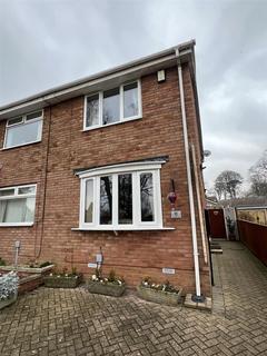 2 bedroom end of terrace house for sale, Greenways Walk, Bridlington