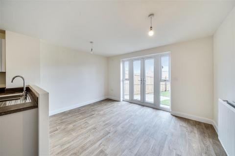 4 bedroom terraced house to rent, Wayfaring Avenue, Throckley, Newcastle upon Tyne