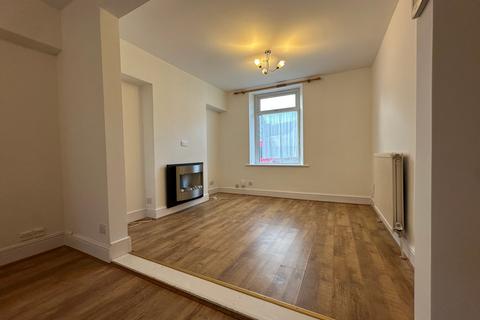 2 bedroom terraced house to rent, Garnet Street, Lancaster, LA1