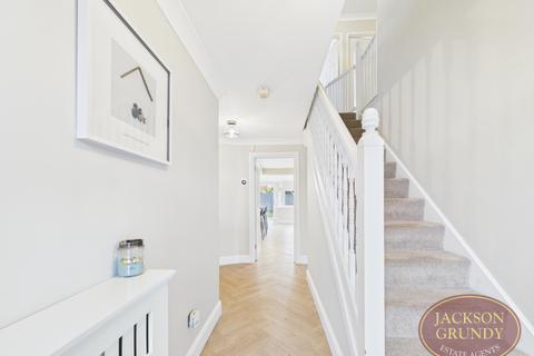 4 bedroom detached house for sale, Breezehill, Wootton Fields, NN4 6AG