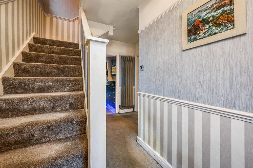 26 St Andrew road - Tn402er - photos (7).jpg