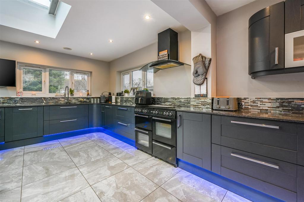 26 St Andrew road - Tn402er - photos (13).jpg