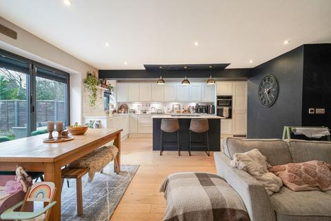 4 bedroom semi-detached house for sale, Willow Road, Solihull