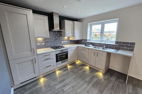 3 bedroom semi-detached house to rent, 14 Howgate Drive, Eastfield, Scarborough