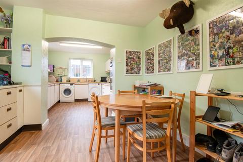 3 bedroom semi-detached house for sale, Windsor Road, Wellingborough