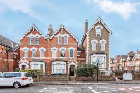 2 bedroom flat to rent, Victoria Road, Stroud Green