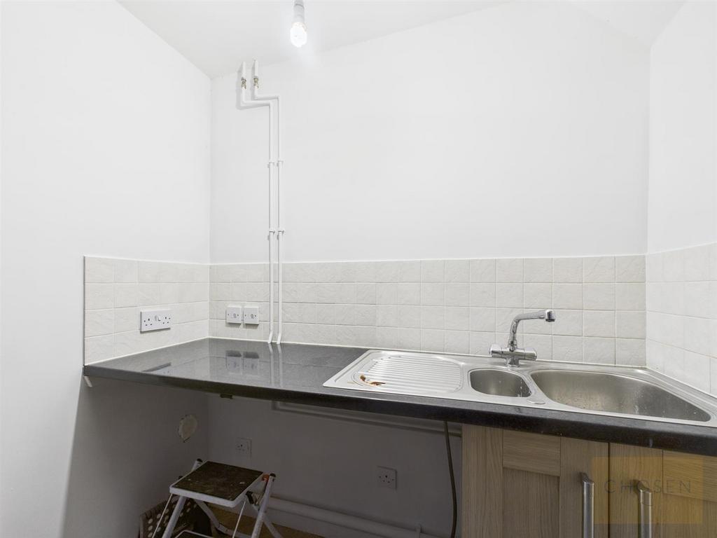 CAM01118 G0-PR0394-STILL013.jpg