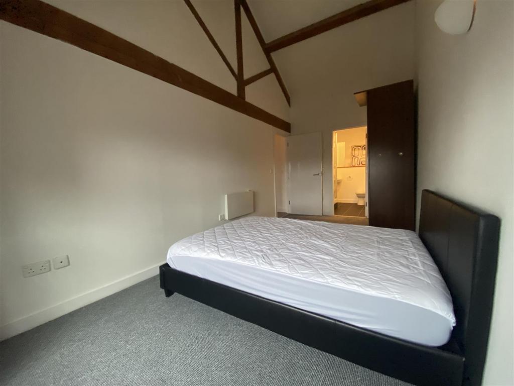 1st Bedroom.jpeg