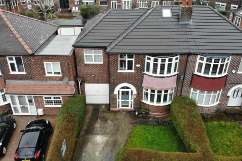 4 bedroom semi-detached house for sale, Lloyd Avenue, Gatley, SK8 4BT