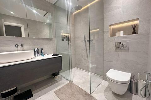 2 bedroom flat to rent, 11 The Common, W5