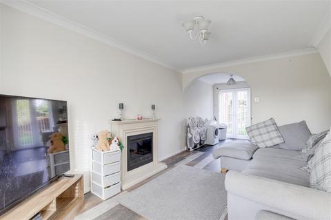2 bedroom terraced house for sale, Tudor Close, Colwick NG4